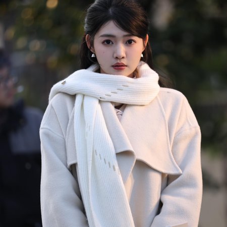 Wo Zai Deng, Yue Guang Luo Zai Wo Shen Shang